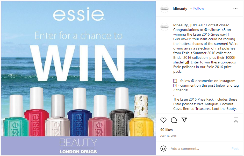 Concurso de sorteio em mídia social da marca Essie pedindo aos seguidores para marcar amigos