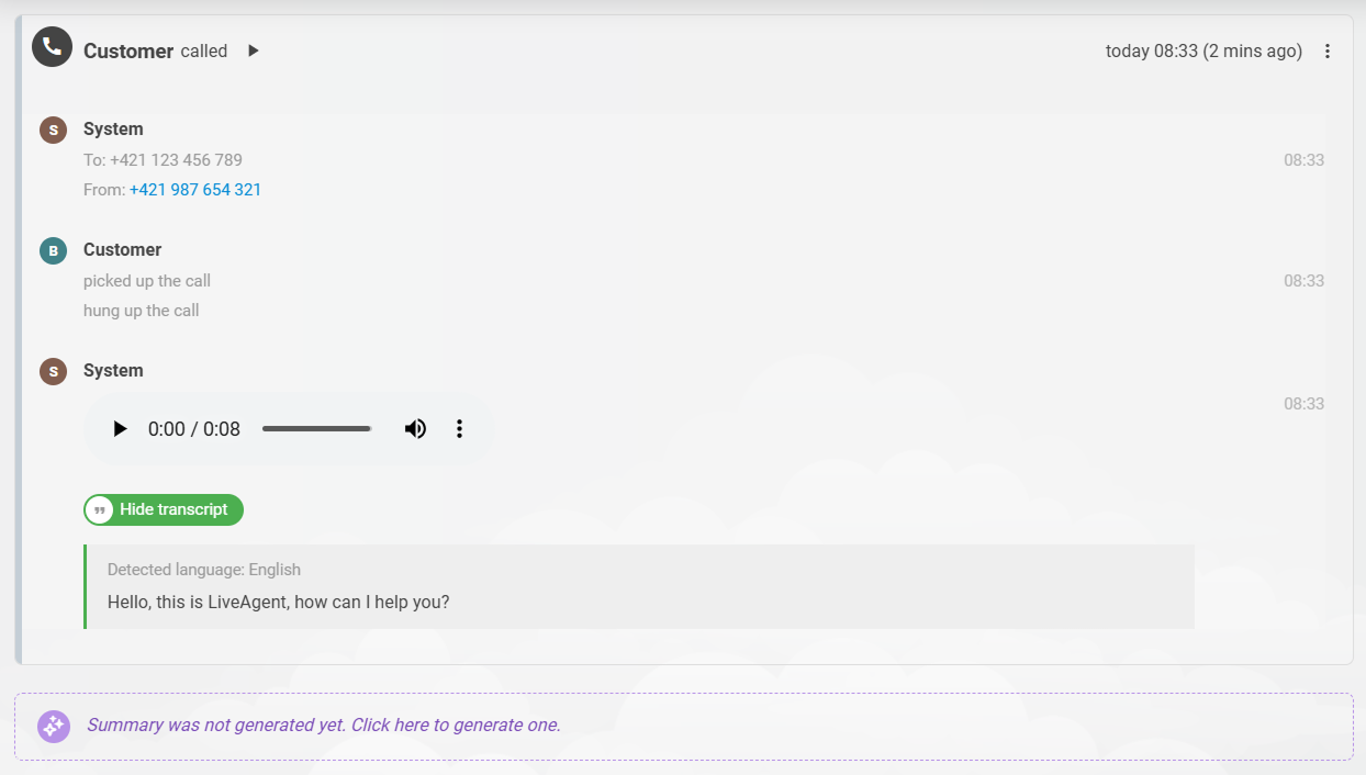 Transcrição de chamadas do LiveAgent: linha do tempo do ticket mostrando uma gravação de chamada com sua transcrição abaixo do player de áudio
